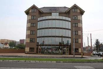Hotel Kotva ブラチスラヴァ エクステリア 写真